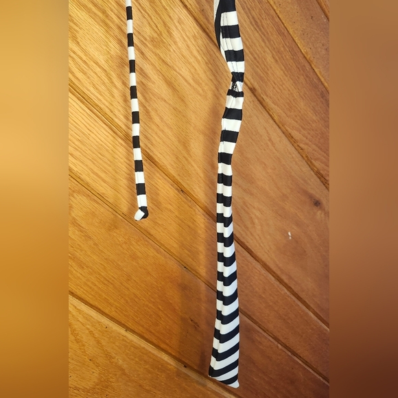Cocoship Black And White Striped Women's Size 16 Bikini Halter Top NWT - Picture 11 of 11